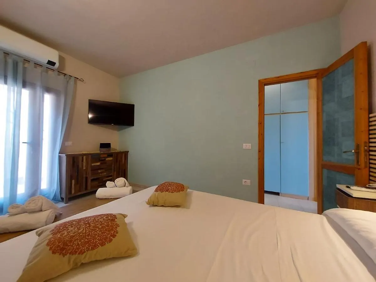 Lu Canaleddu Agrustos 0*,  Italië